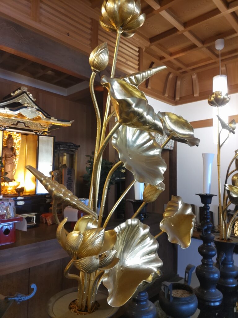 仏具　寺院用仏具　お寺　常花　寺院用常花　寺用常花　加工　修理　修繕　塗り直し　彩色　金箔　五具足　花立　内陣　荘厳具　密教　真言宗