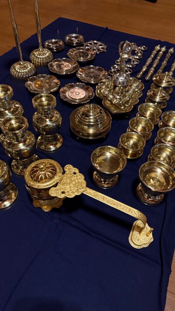 寺院用仏具 寺院用品 密教法具新品 密教法具修理 仏具修理 仏具新調 愛媛県仏具 松山市仏具 真言宗 法具磨き 仏具磨き 荘厳具 お寺