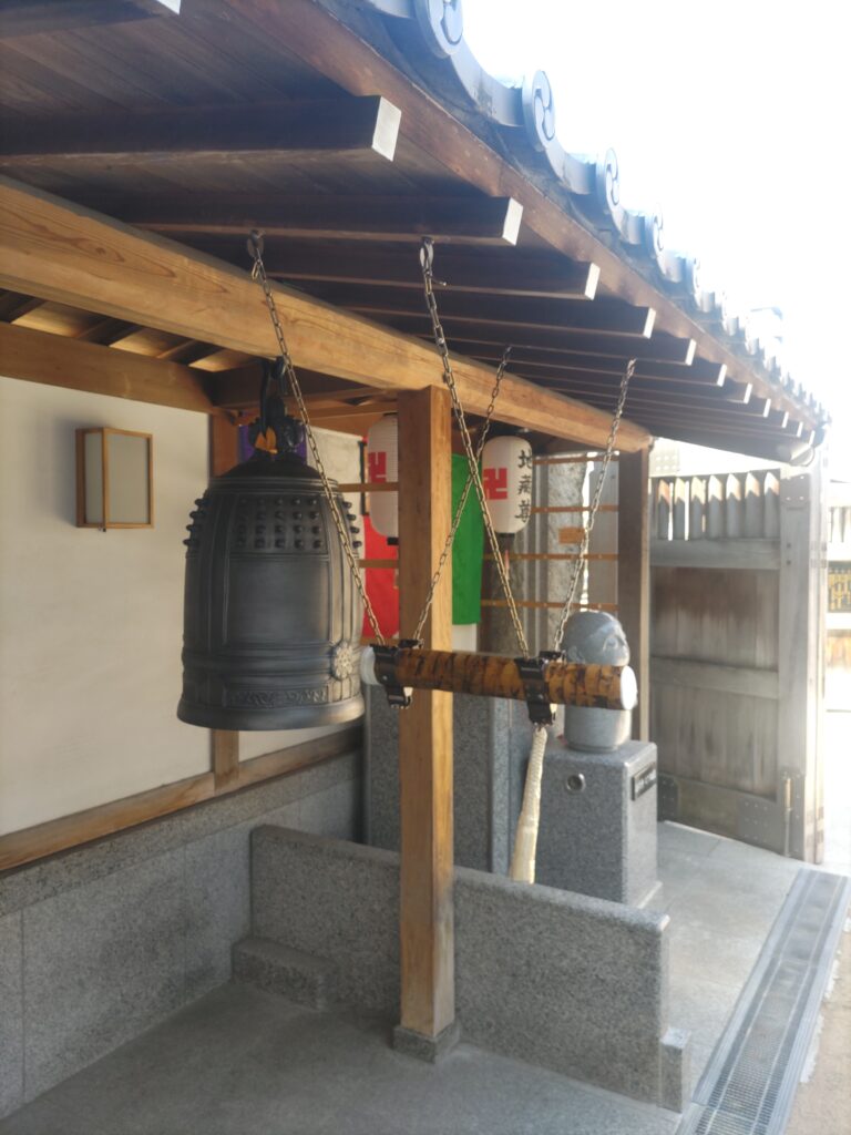 寺院用仏具　寺院用品　仏壇仏具　愛媛仏具　松山仏具　梵鐘　鐘　梵鐘新品　梵鐘修理　鐘楼　京都製　鋳造　