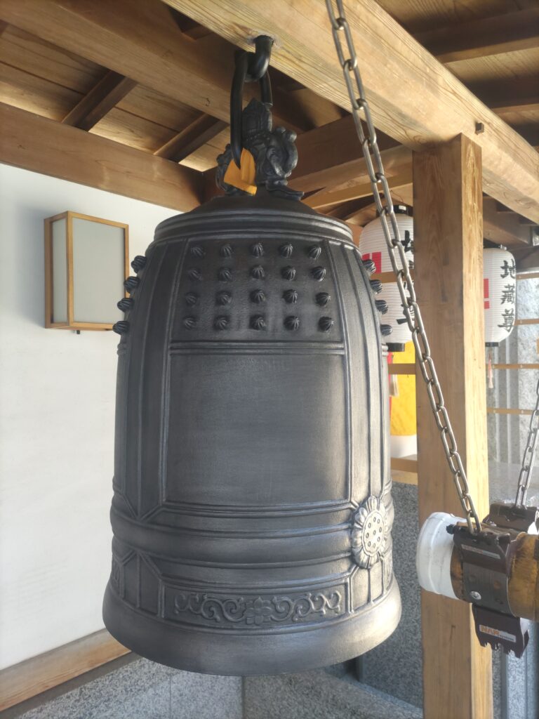 寺院用仏具　寺院用品　仏壇仏具　愛媛仏具　松山仏具　梵鐘　鐘　梵鐘新品　梵鐘修理　鐘楼　京都製　鋳造　