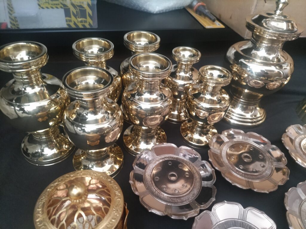 寺院用仏具 寺院用品 密教法具新品 密教法具修理 仏具修理 仏具新調 愛媛県仏具 松山市仏具 真言宗 法具磨き 仏具磨き 荘厳具 お寺