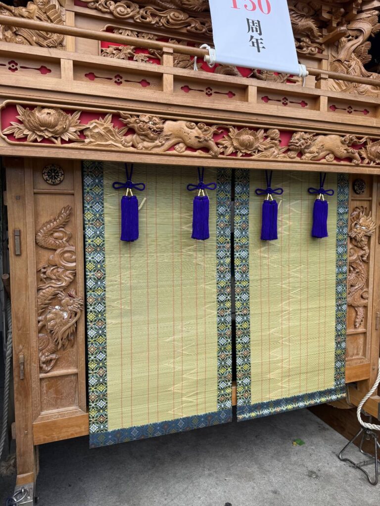 愛媛県御簾 松山市御簾 西条市御簾 西条祭り だんじり 神輿 神具 祭具 装飾品 寺院用仏具 寺院用品 御簾新調 御簾修理 提灯
