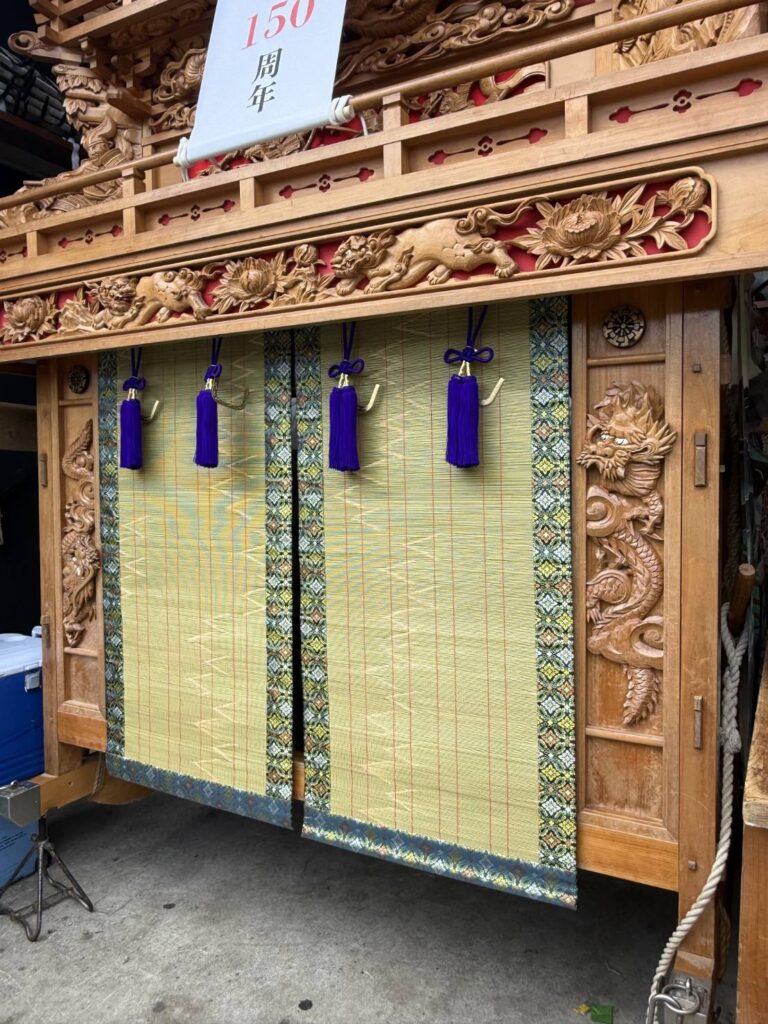 愛媛県御簾 松山市御簾 西条市御簾 西条祭り だんじり 神輿 神具 祭具 装飾品 寺院用仏具 寺院用品 御簾新調 御簾修理 提灯