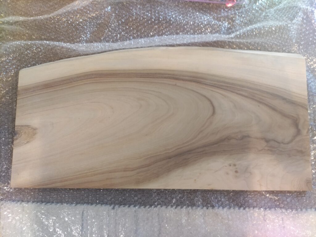 愛媛県仏具　松山市仏具　四国仏具　寺院用仏具　納骨壇　納骨堂　木製仏具　金属仏具　真言宗　密教　密教法具　板額新調　扁額新調　扁額修理　扁額修復　額修理　額修復