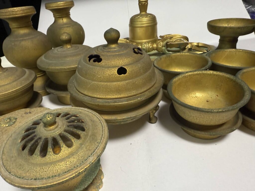 寺院用仏具 愛媛県仏具 松山市仏具 密教法具 密教専門 仏具新調 仏具修理 仏具直し 金メッキ直し 鍍金 メッキ 消し金メッキ 本金 セラミック加工 シリコン加工 京仏具 愛媛県松山市仏具