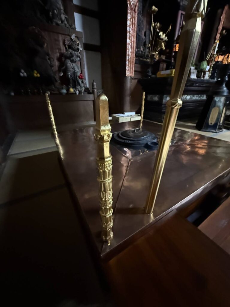 寺院用仏具　愛媛県仏具　松山市仏具　メッキ直し　仏具修理　仏具直し　仏具新調　密教法具　密教　真言宗　大壇　前具　前具一面器　セラミック加工　木製仏具　金箔押し　磨き直し　仏具磨き直し　仏具修繕　護摩具　不動明王　御本尊　仏像　仏像修理　