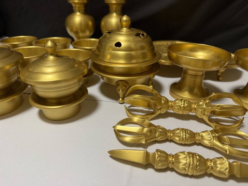 寺院用仏具 愛媛県仏具 松山市仏具 密教法具 密教専門 仏具新調 仏具修理 仏具直し 金メッキ直し 鍍金 メッキ 消し金メッキ 本金 セラミック加工 シリコン加工 京仏具 愛媛県松山市仏具