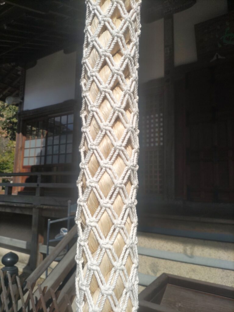 alt="鰐口用本麻緒 七宝網付 撞木付 新調後"