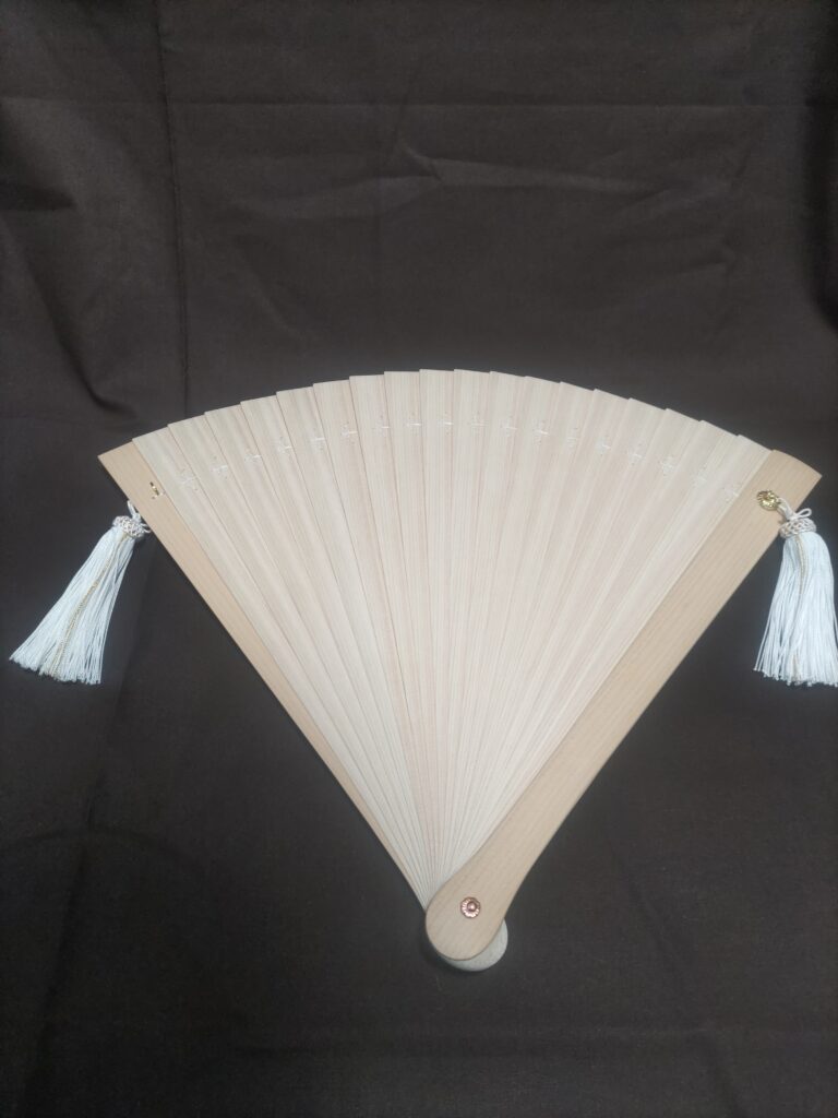 真言宗修法用 桧扇20枚 千鳥縫い仕様の広げた状態
