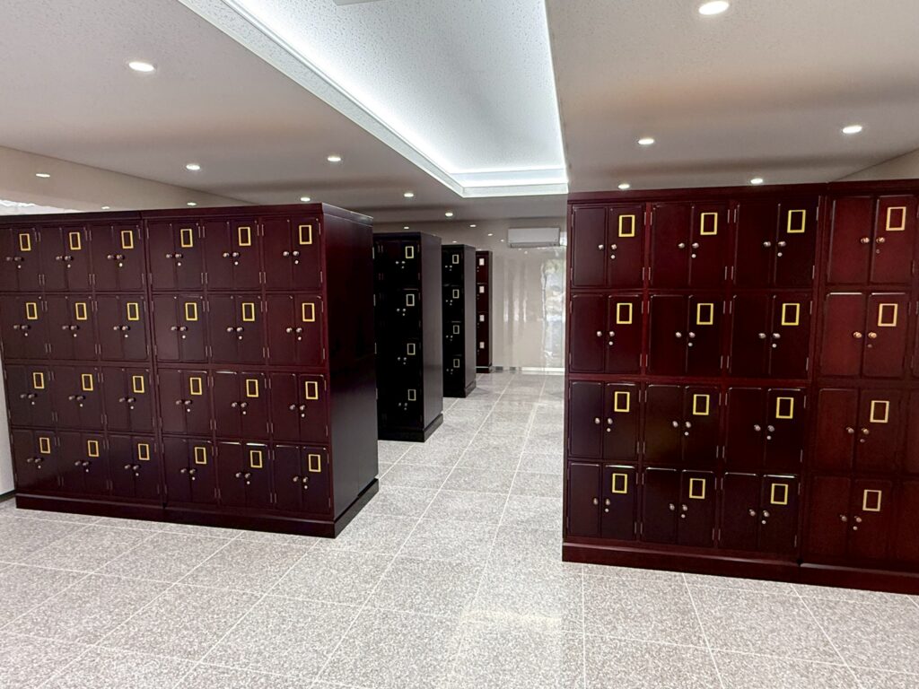 寺院用ロッカー式納骨壇 新調納入 22基 愛媛 門屋堂施工例
