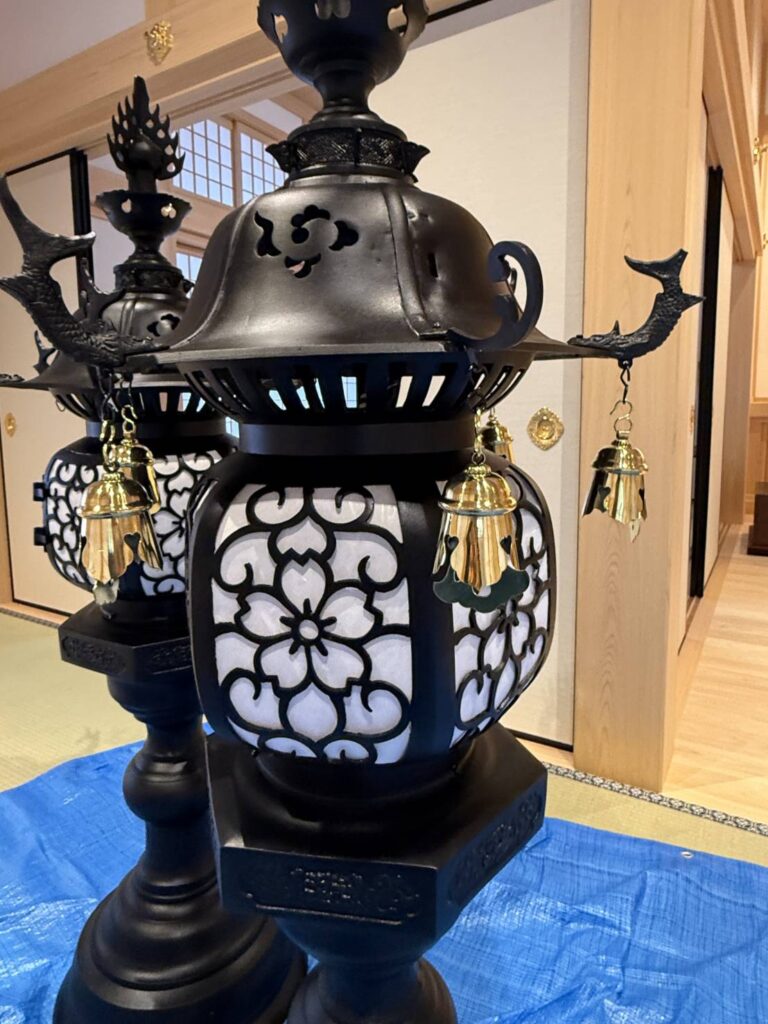寺院用台灯籠 修理後 火袋・屋根部分